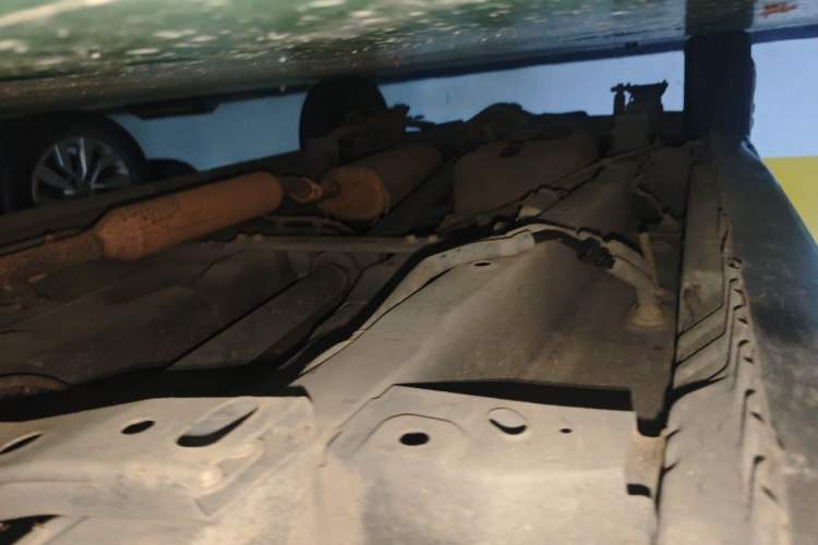 Used Dongfeng Fengon 330 2014 1.5L Manual Utility Version DK15 Chassis Front Right