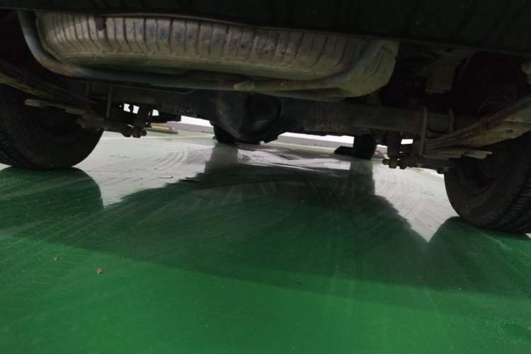 Used Dongfeng Fengon 330 2014 1.5L Manual Utility Version DK15 Chassis Rear
