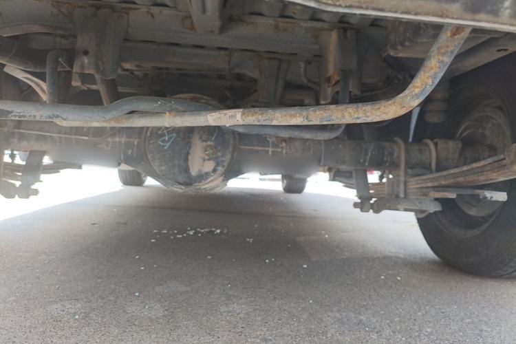 Used Dongfeng Fengon 330 2014 1.5L Manual Utility Version DK15 Chassis Rear