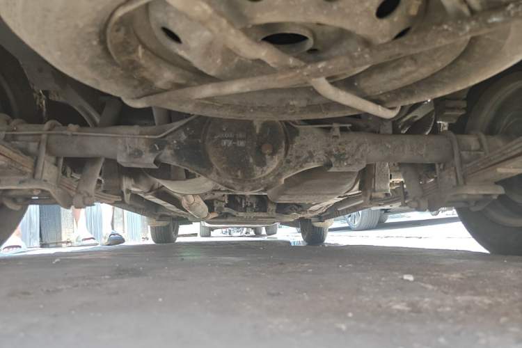 Used Dongfeng Fengon 330 2014 1.5L Manual Utility Version DK15 Chassis Rear
