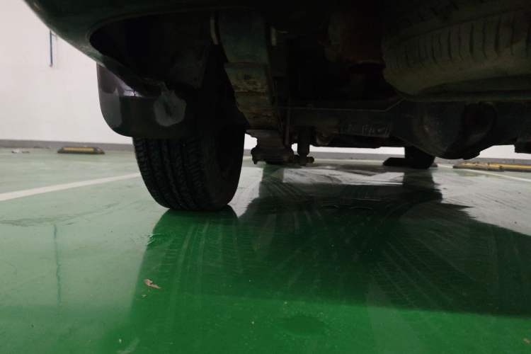 Used Dongfeng Fengon 330 2014 1.5L Manual Utility Version DK15 Chassis Rear Left