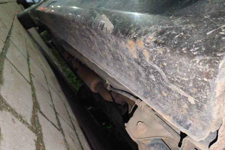 Used Dongfeng Fengon 330  Chassis Rear Left