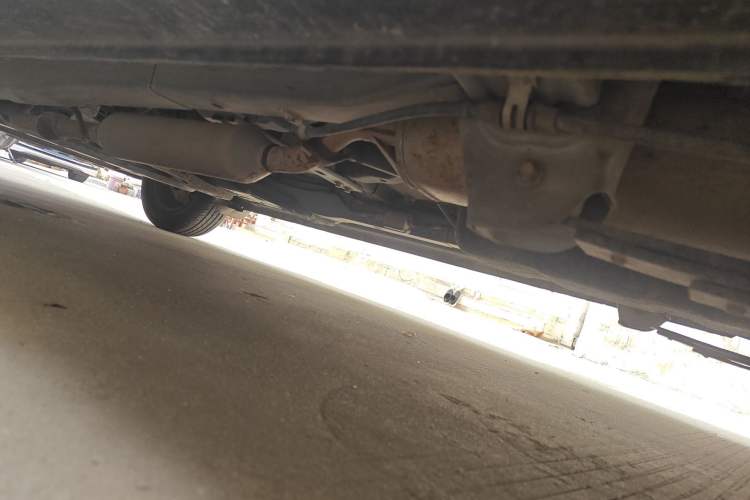 Used Dongfeng Fengon 330 2014 1.5L Manual Utility Version DK15 Chassis Rear Left
