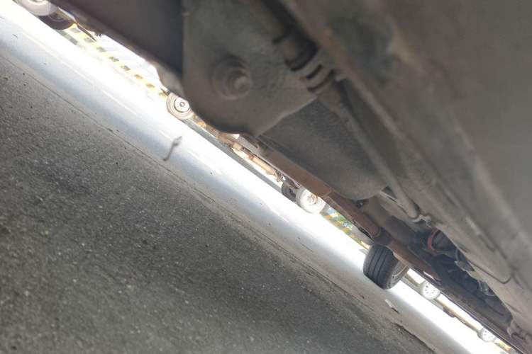 Used Dongfeng Fengon 330 2014 1.5L Manual Comfort Version DK15-02 Chassis Rear Right