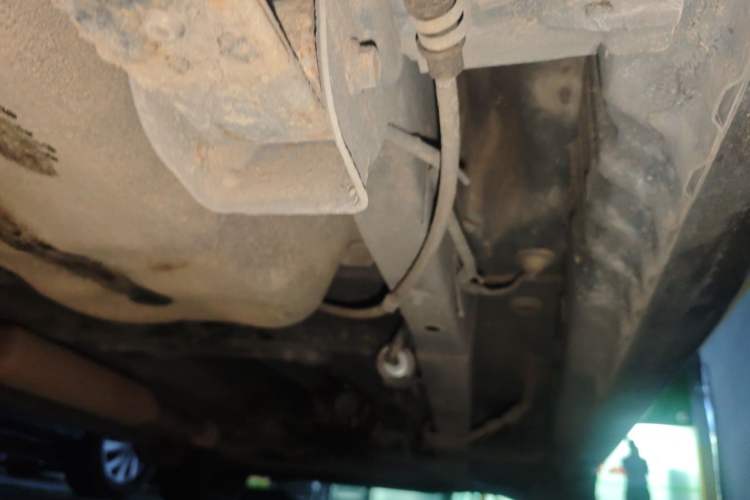 Used Dongfeng Fengon 330 2014 1.5L Manual Utility Version DK15 Chassis Rear Right