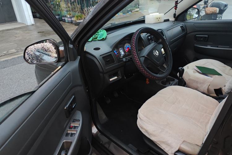 Used Dongfeng Fengon 330 2014 1.5L Manual Utility Version DK15 Driver Seat