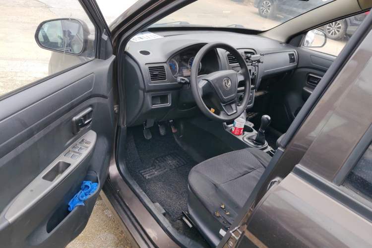 Used Dongfeng Fengon 330 2014 1.3L Manual Utility Version DK13-07 Driver Seat
