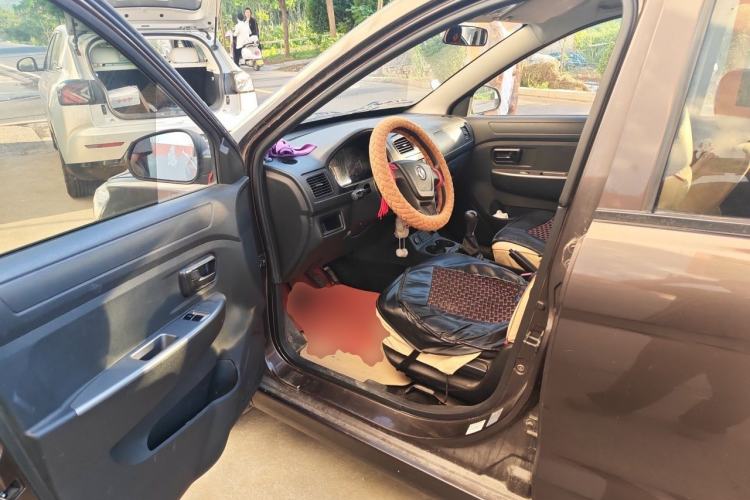 Used Dongfeng Fengon 330 2014 1.2L Manual Practical Version DK12-07 Driver Seat