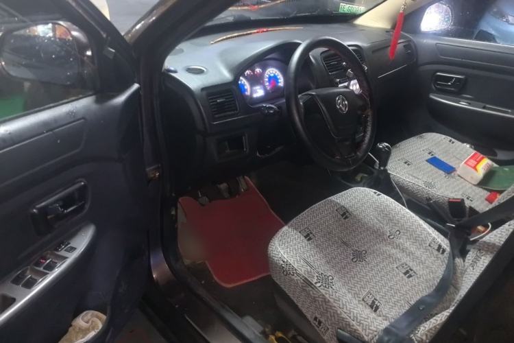 Used Dongfeng Fengon 330 2014 1.5L Manual Utility Version DK15 Driver Seat