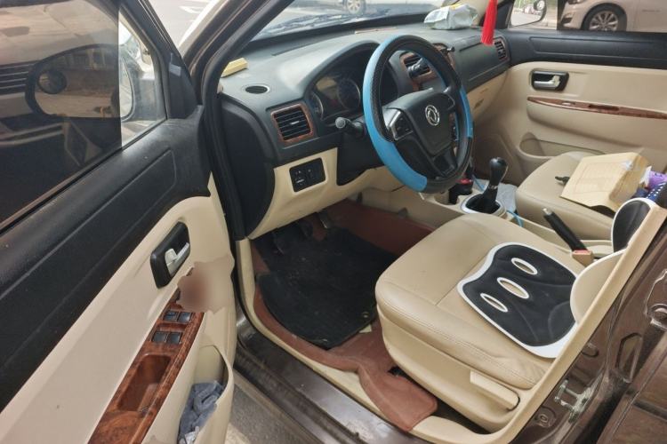 Used Dongfeng Fengon 330 2014 1.5L Manual Utility Version DK15 Driver Seat