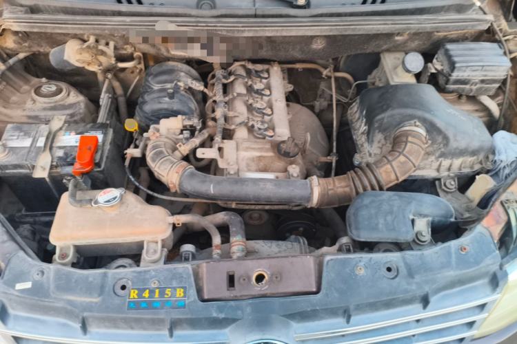 Used Dongfeng Fengon 330 2014 1.5L Manual Utility Version DK15 Engine Bay