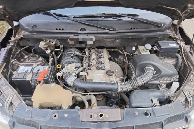 Used Dongfeng Fengon 330 2014 1.5L Manual Utility Version DK15 Engine Bay