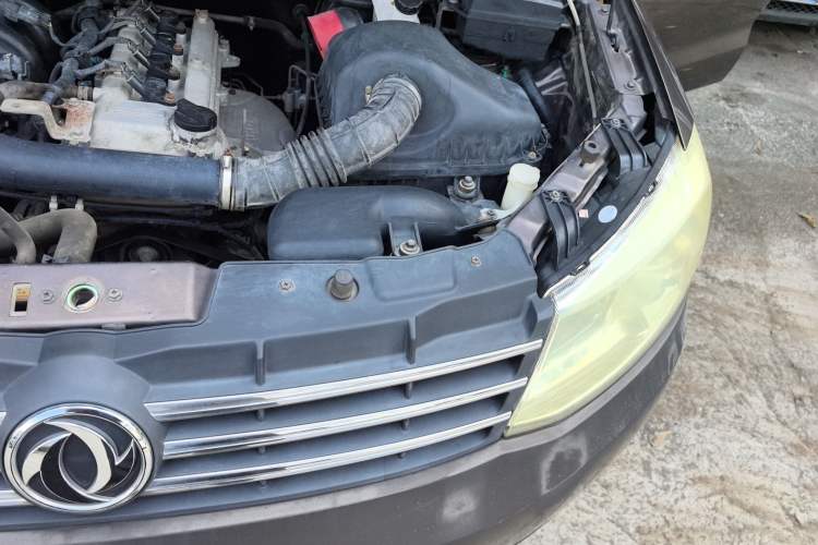 Used Dongfeng Fengon 330 2014 1.5L Manual Utility Version DK15 Engine Bay Left