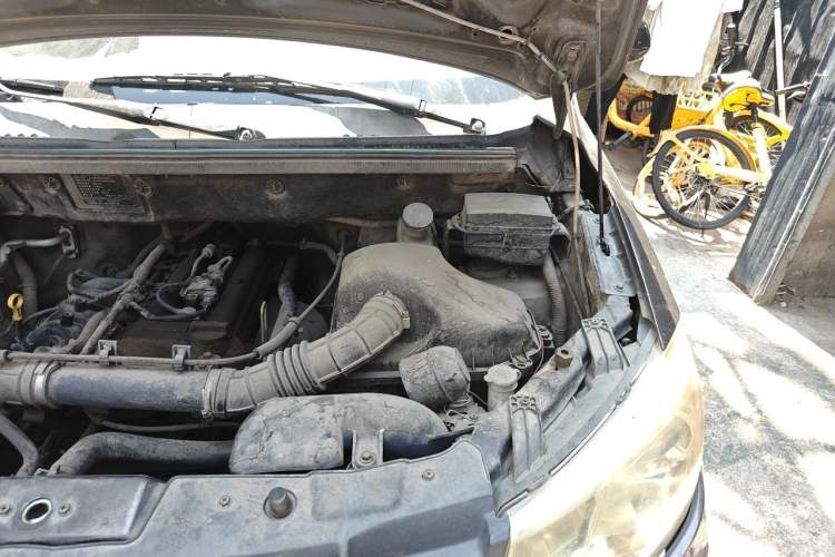 Used Dongfeng Fengon 330 2014 1.5L Manual Utility Version DK15 Engine Bay Left