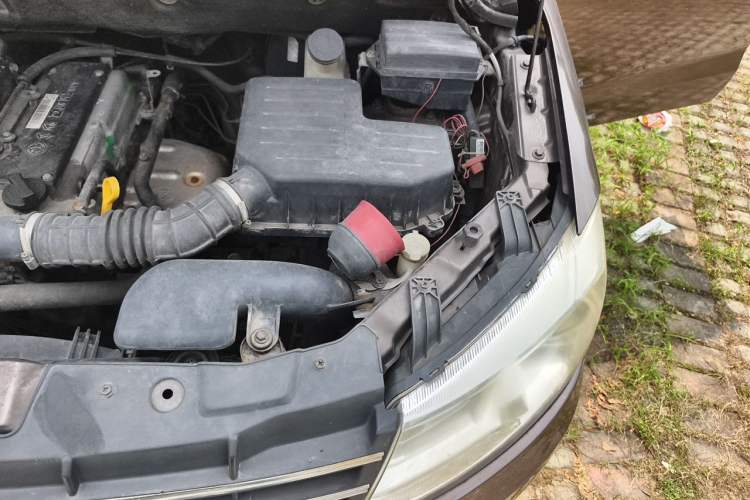 Used Dongfeng Fengon 330 2014 1.2L Manual Practical Version DK12-07 Engine Bay Left
