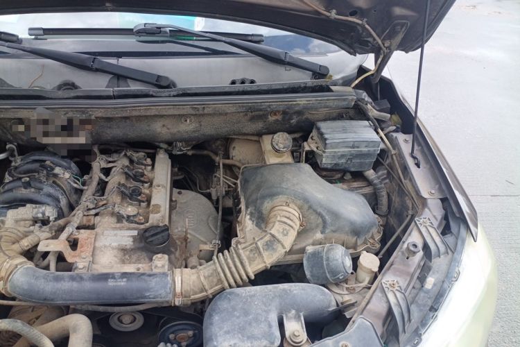 Used Dongfeng Fengon 330 2014 1.5L Manual Utility Version DK15 Engine Bay Left