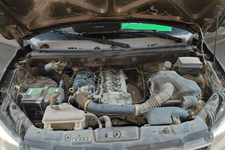 Used Dongfeng Fengon 330 2014 1.5L Manual Utility Version DK15 Engine Bay