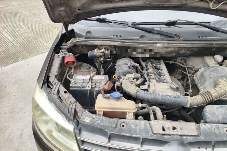 Used Dongfeng Fengon 330 2014 1.5L Manual Utility Version DK15 Engine Bay Right
