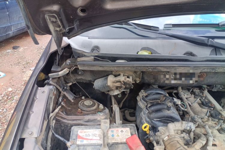 Used Dongfeng Fengon 330 2014 1.5L Manual Utility Version DK15 Engine Bay Right