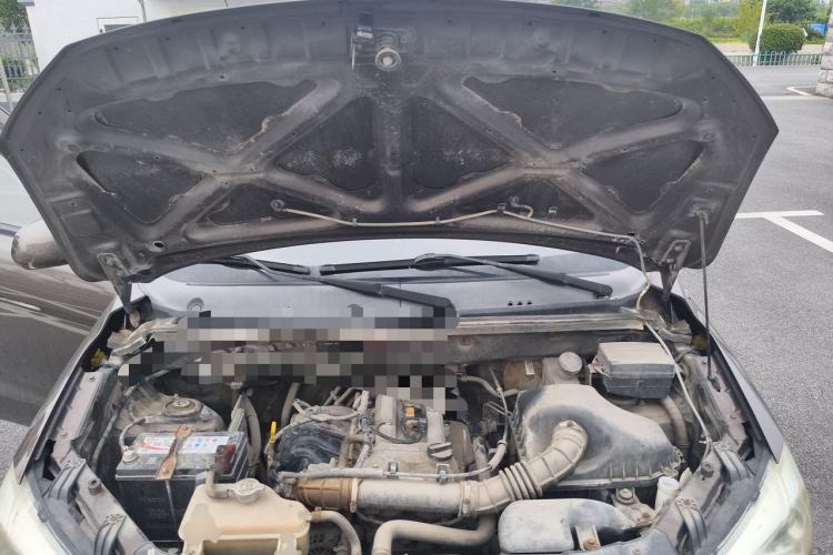 Used Dongfeng Fengon 330 2014 1.5L Manual Standard Edition DK15-02 Engine Bay