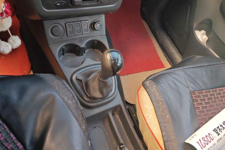 Used Dongfeng Fengon 330 2014 1.2L Manual Practical Version DK12-07 Gear Lever