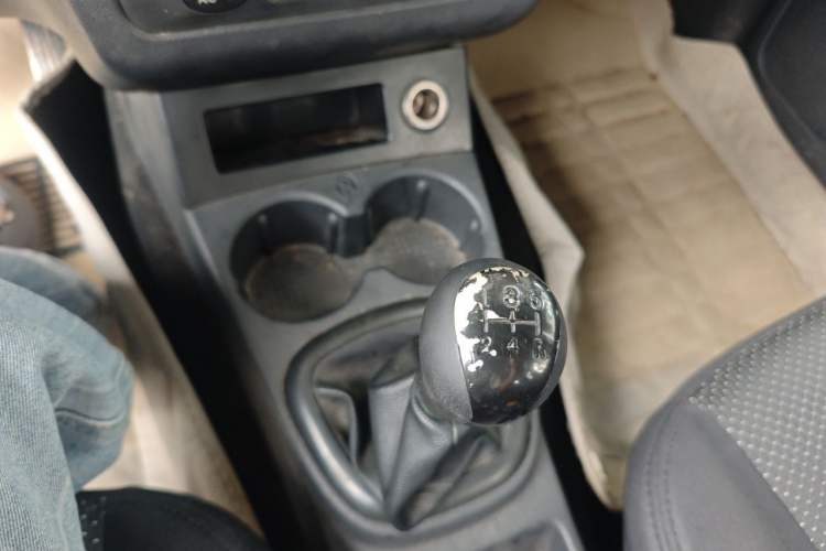 Used Dongfeng Fengon 330 2014 1.3L Manual Utility Version DK13-07 Gear Lever