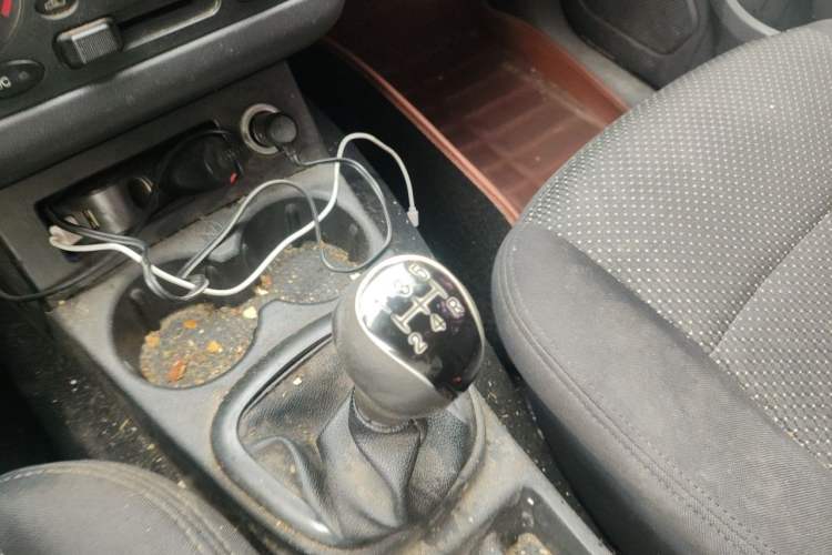 Used Dongfeng Fengon 330 2014 1.3L Manual Utility Version DK13-07 Gear Lever