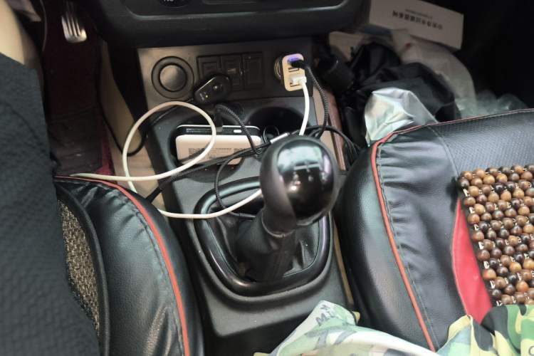 Used Dongfeng Fengon 330 2014 1.3L Manual Utility Version DK13-07 Gear Lever