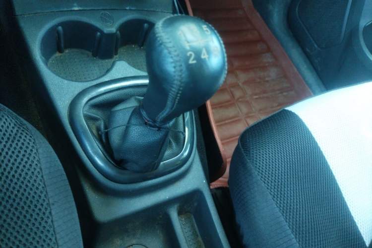 Used Dongfeng Fengon 330 2014 1.3L Manual Utility Version DK13-07 Gear Lever