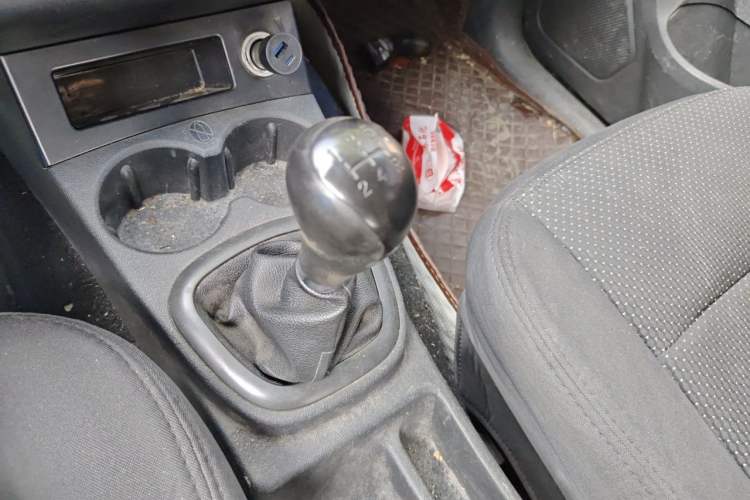 Used Dongfeng Fengon 330 2014 1.3L Manual Utility Version DK13-07 Gear Lever