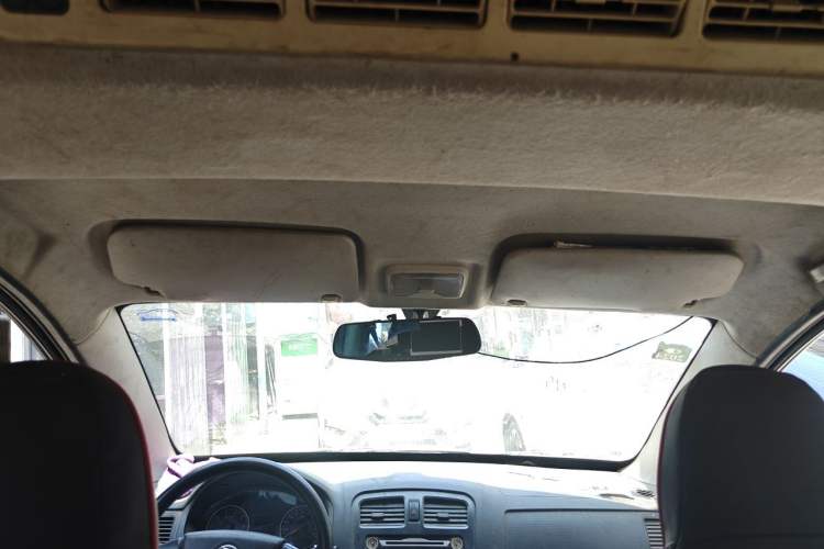 Used Dongfeng Fengon 330 2014 1.5L Manual Utility Version DK15 Headliner