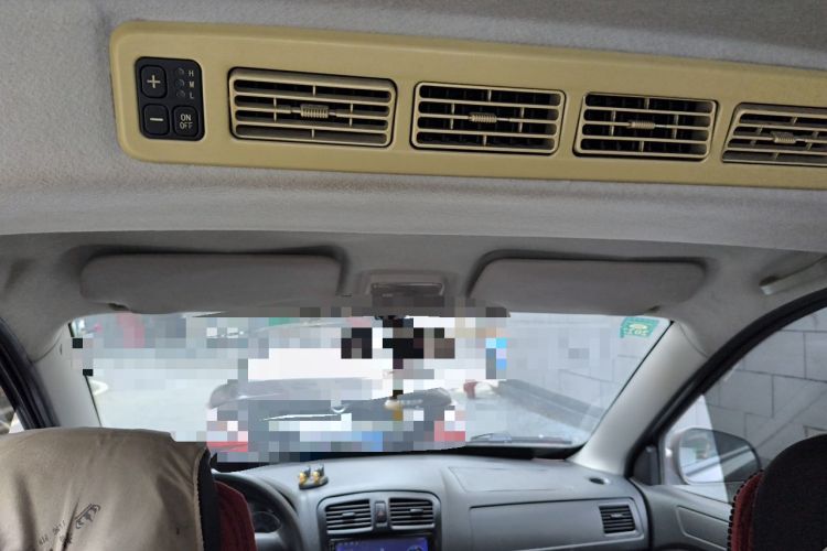 Used Dongfeng Fengon 330 2014 1.5L Manual Utility Version DK15 Headliner