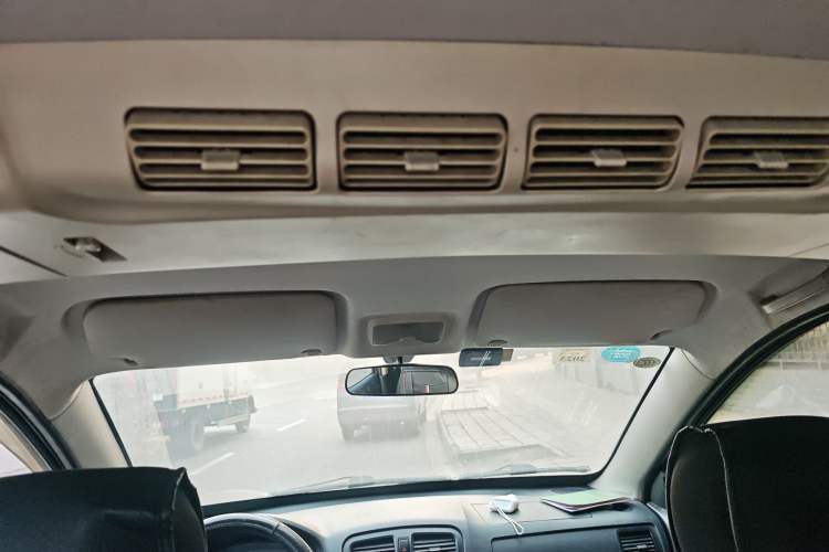 Used Dongfeng Fengon 330 2014 1.5L Manual Standard Edition DK15-02 Headliner
