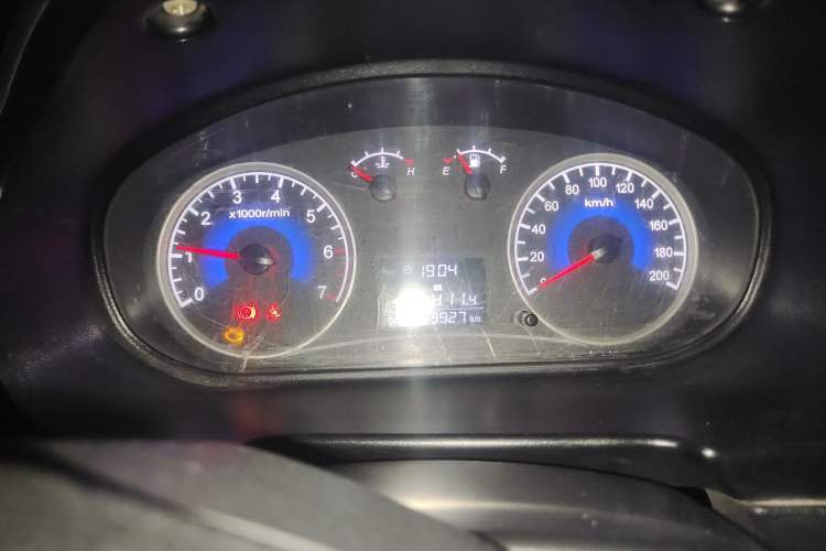 Used Dongfeng Fengon 330 2014 1.5L Manual Utility Version DK15 Instrument Cluster