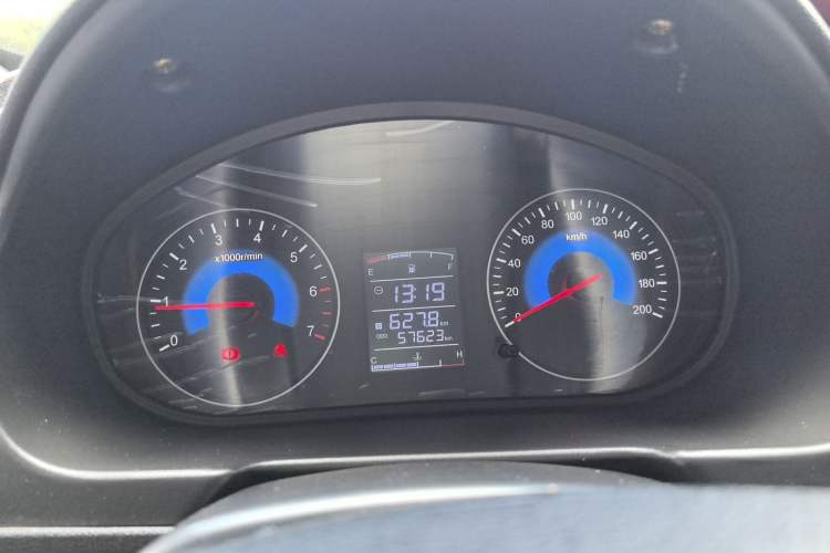 Used Dongfeng Fengon 330 2014 1.5L Manual Utility Version DK15 Instrument Cluster