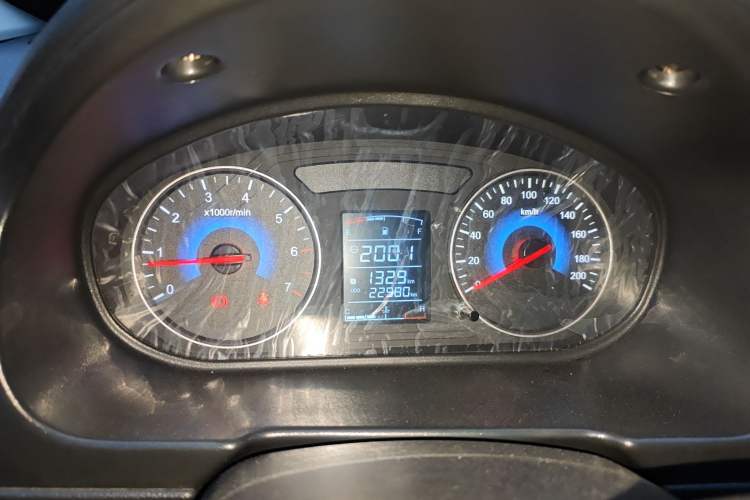 Used Dongfeng Fengon 330 2014 1.5L Manual Utility Version DK15 Instrument Cluster