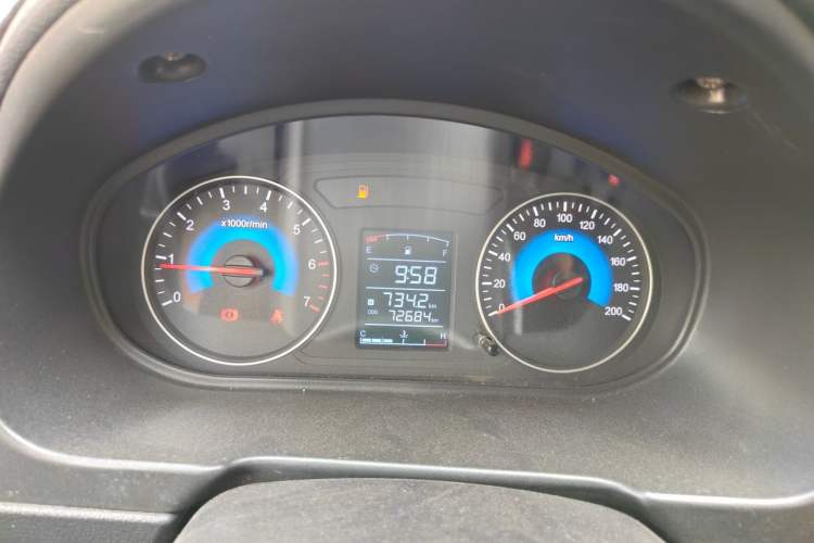 Used Dongfeng Fengon 330 2014 1.5L Manual Utility Version DK15 Instrument Cluster