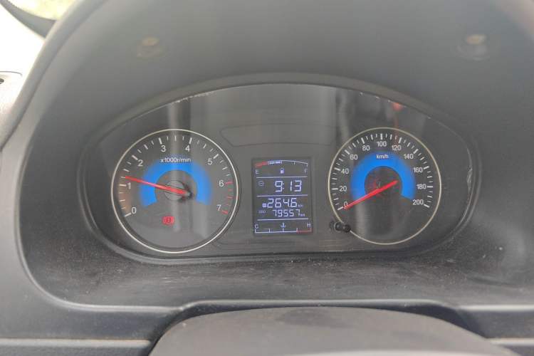Used Dongfeng Fengon 330 2014 1.2L Manual Practical Version DK12-07 Instrument Cluster
