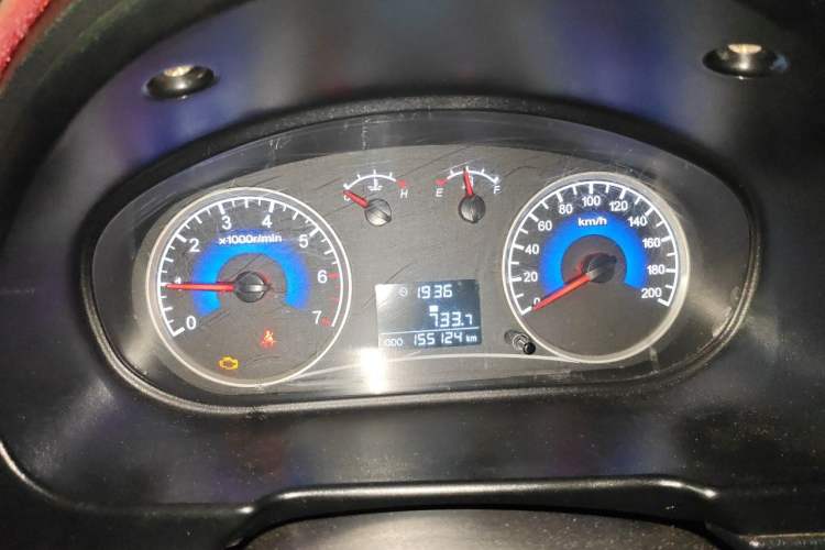 Used Dongfeng Fengon 330  Instrument Cluster
