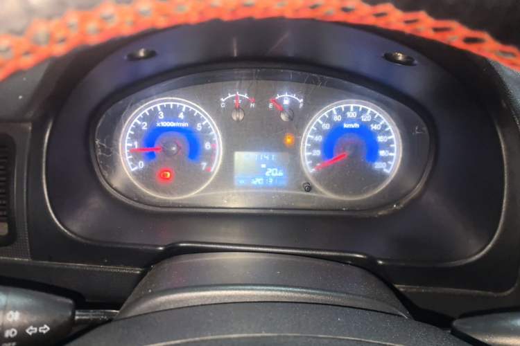 Used Dongfeng Fengon 330 2014 1.5L Manual Utility Version DK15 Instrument Cluster