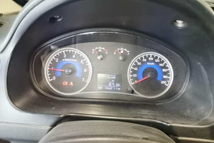 Used Dongfeng Fengon 330 2014 1.5L Manual Standard Edition DK15-02 Instrument Cluster