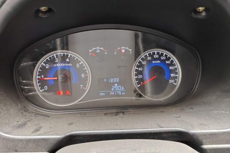 Used Dongfeng Fengon 330 2014 1.5L Manual Utility Version DK15 Instrument Cluster