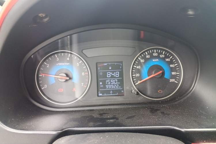Used Dongfeng Fengon 330 2014 1.5L Manual Utility Version DK15 Instrument Cluster