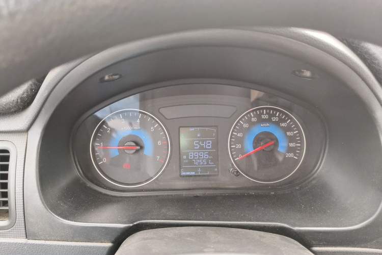 Used Dongfeng Fengon 330 2014 1.5L Manual Standard Edition DK15-02 Instrument Cluster