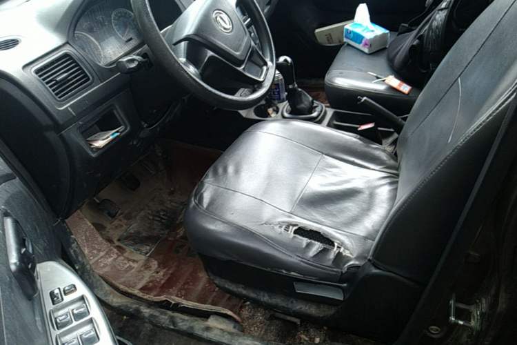 Used Dongfeng Fengon 330 2014 1.5L Manual Utility Version DK15 Left Front Seat