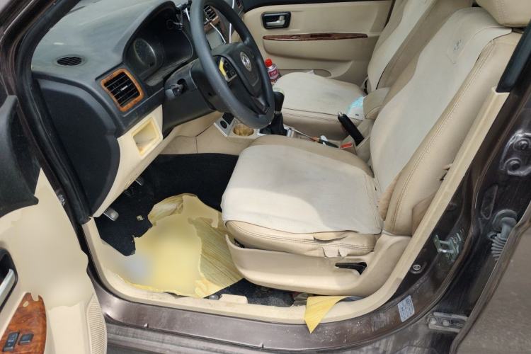 Used Dongfeng Fengon 330 2014 1.5L Manual Utility Version DK15 Left Front Seat