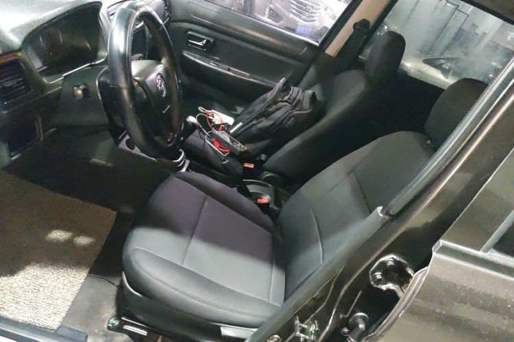 Used Dongfeng Fengon 330 2014 1.5L Manual Utility Version DK15 Left Front Seat