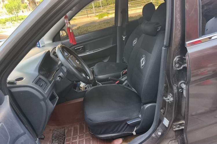 Used Dongfeng Fengon 330 2014 1.5L Manual Utility Version DK15 Left Front Seat