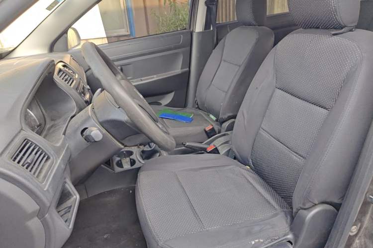 Used Dongfeng Fengon 330 2014 1.3L Manual Utility Version DK13-07 Left Front Seat