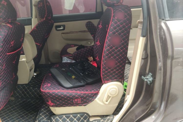 Used Dongfeng Fengon 330 2014 1.5L Manual Comfort Version DK15-02 Left Rear Seat